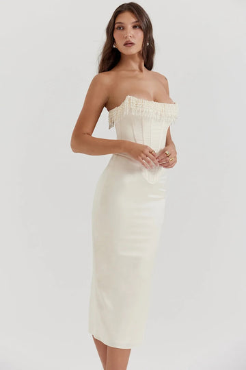 Vestido Midi Blanco Elegante con Perlas – Modelo Arizona