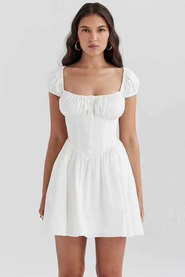 Vestido corto sencillo – Modelo Gabriela