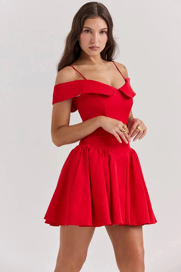 Vestido Corto Rojo Elegante que Moldea la Cintura – Modelo Elida