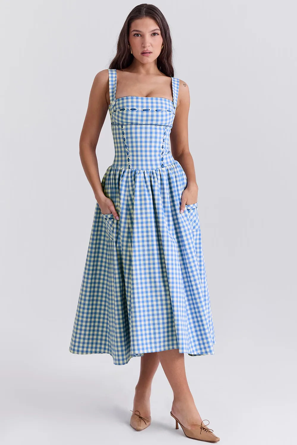Vestido Midi Cuadros Moldeador - Modelo Lauren