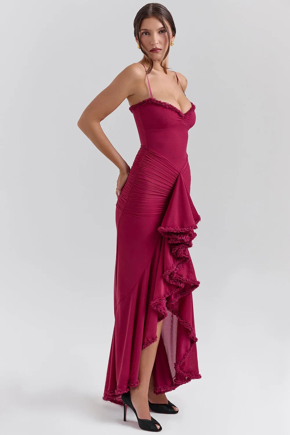 Vestido Largo Elegante con Volante para Fiesta – Modelo Gabriela